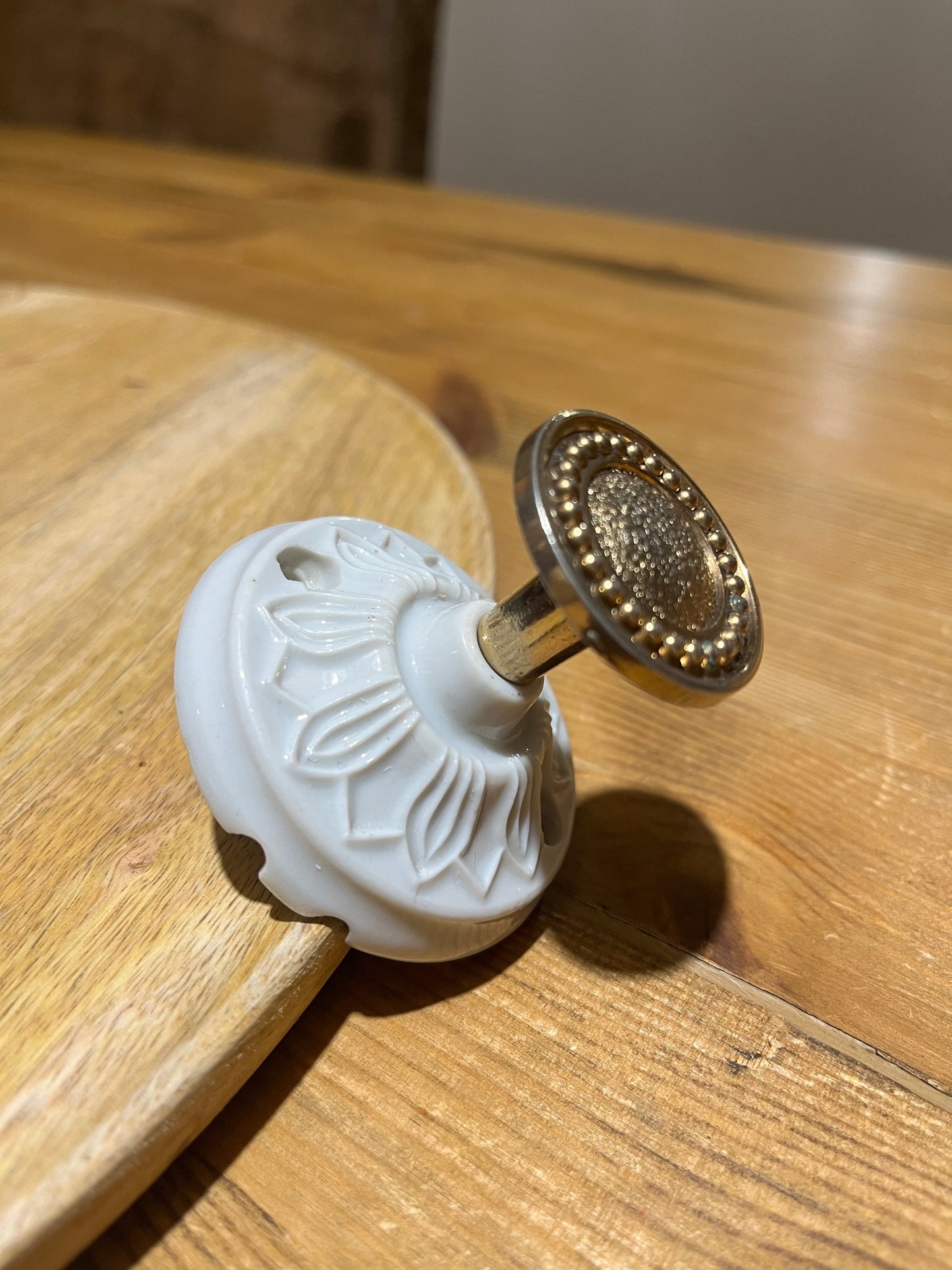 Magnolia - Patère en céramique vintage - lesmimieres