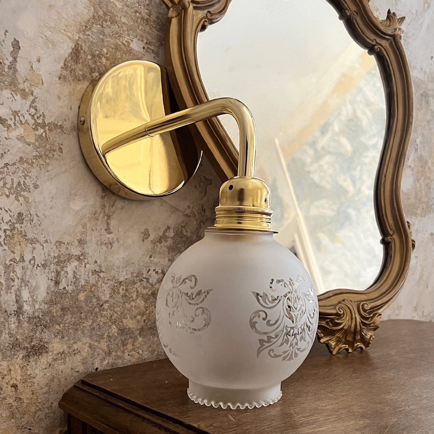 Adélinette - Globe en verre pour lampe vintage personnalisée sur mesure - lesmimieres