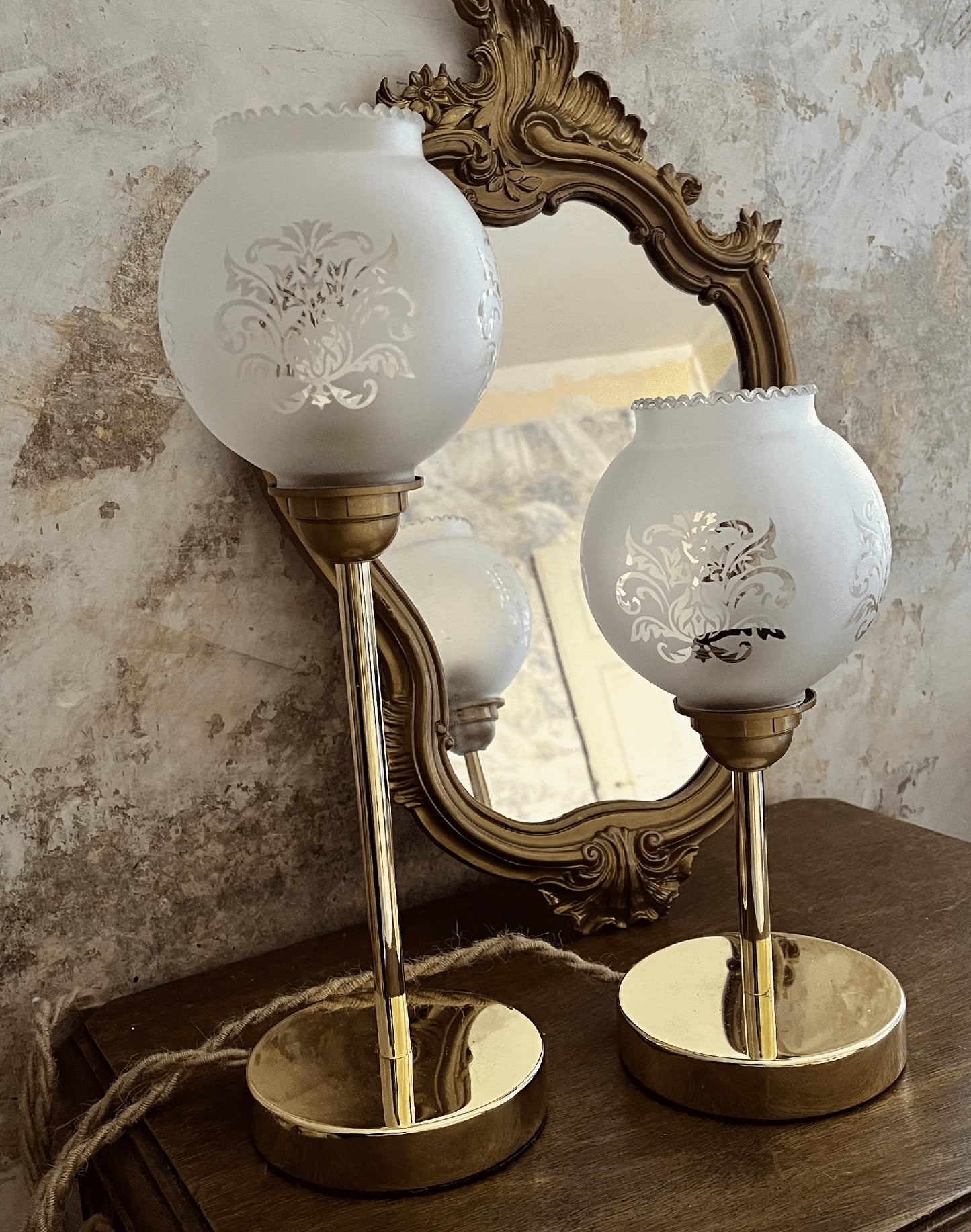 Adélinette - Globe en verre pour lampe vintage personnalisée sur mesure - lesmimieres
