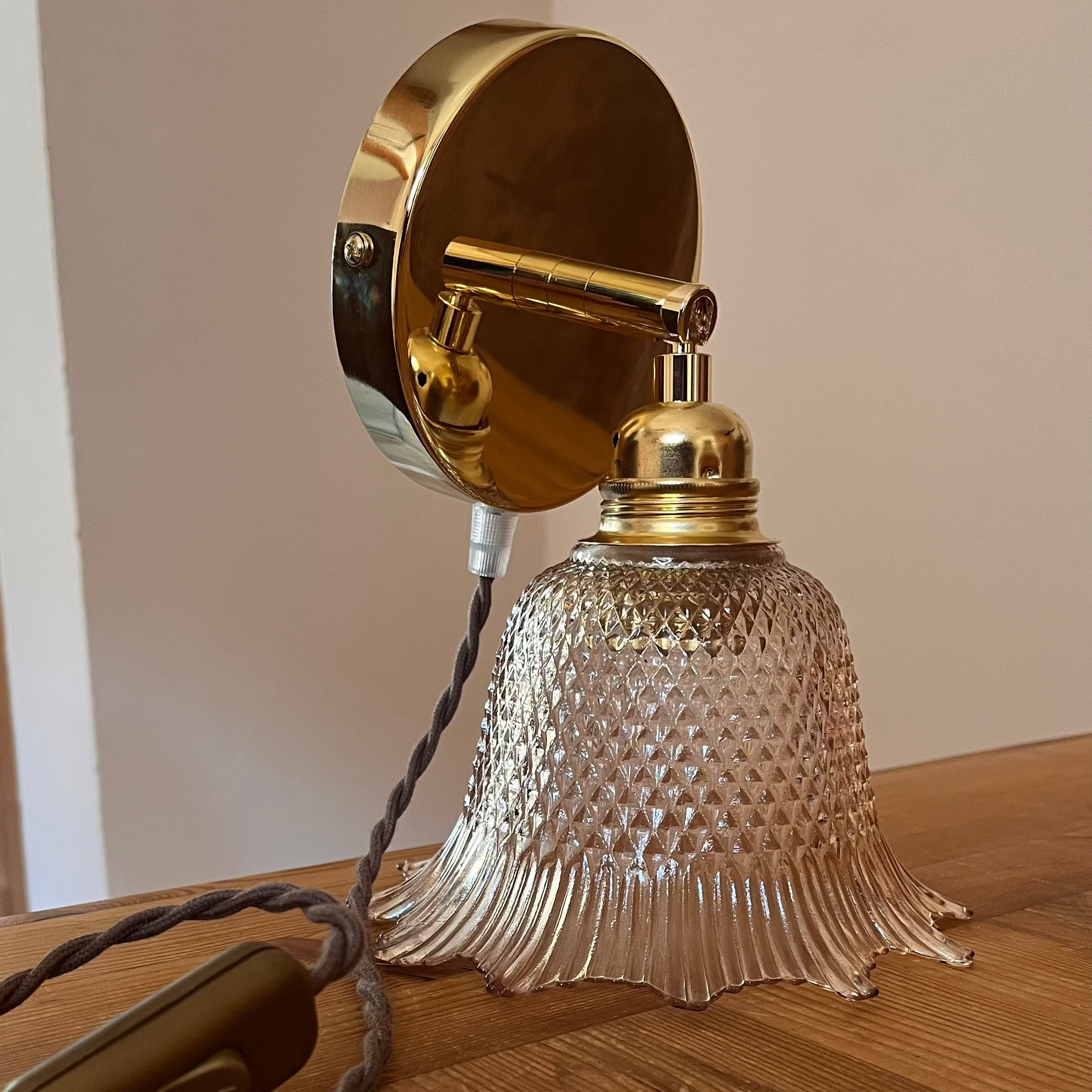 Applique vintage avec câble