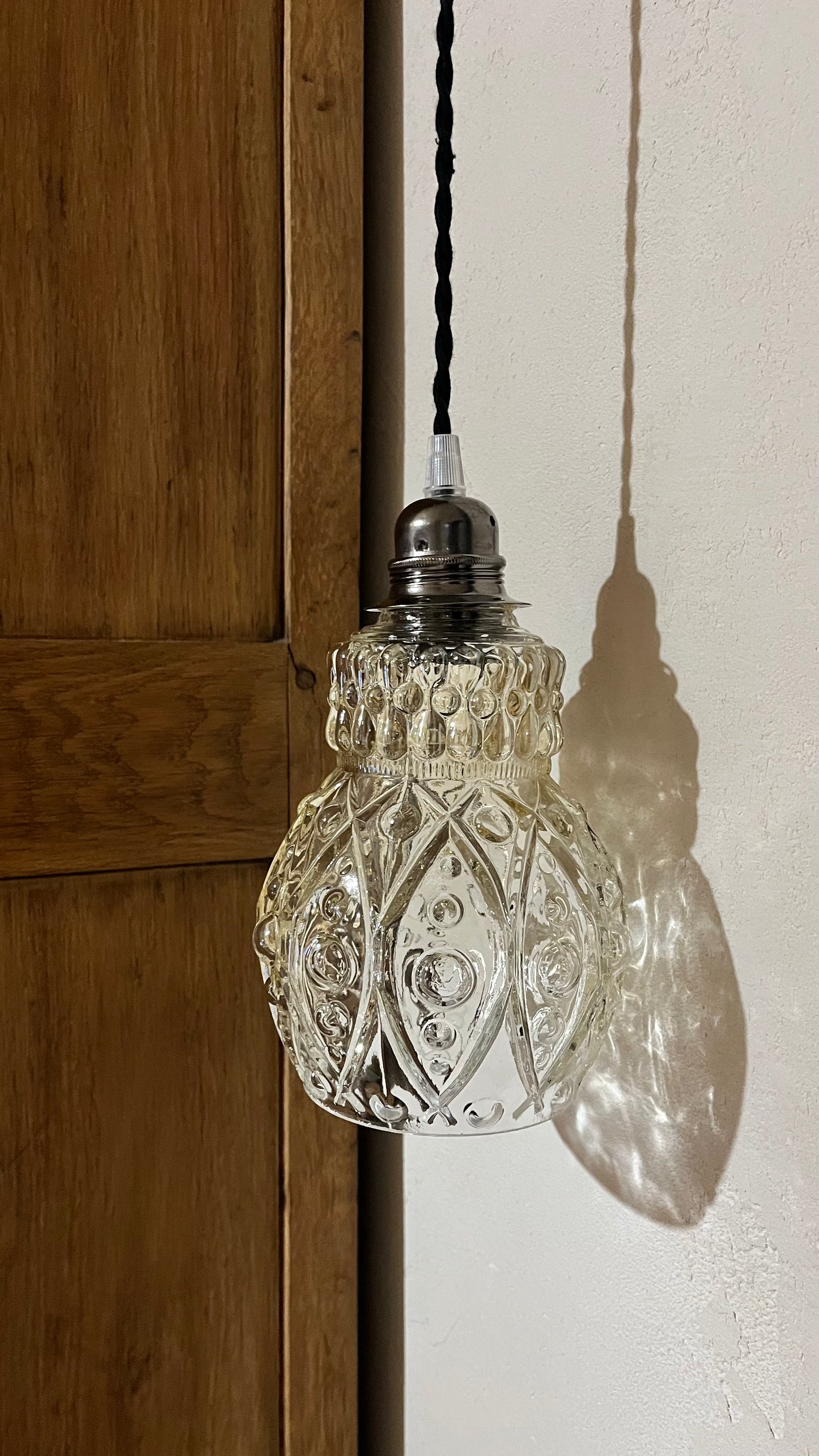 Lampe_baladeuse_suspendue_vintage_sonja_les_mimieres