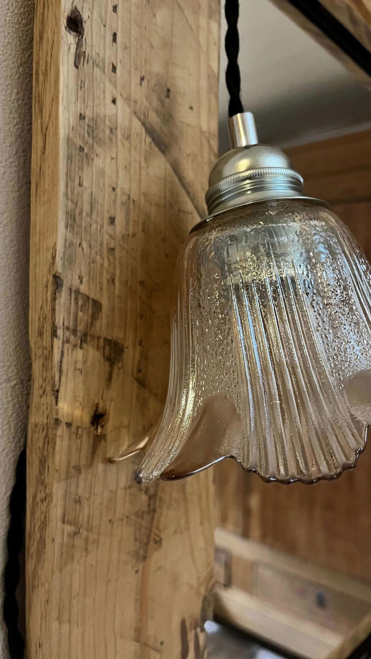 Églantine - Globe en verre pour lampe baladeuse vintage personnalisée sur mesure - lesmimieres