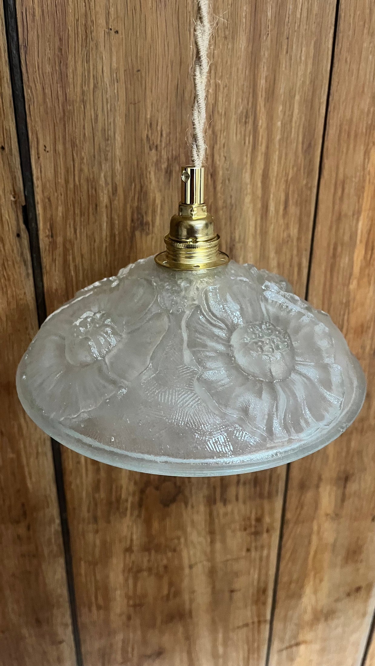 Camélia - Globe en verre pour lampe vintage personnalisée sur mesure - lesmimieres
