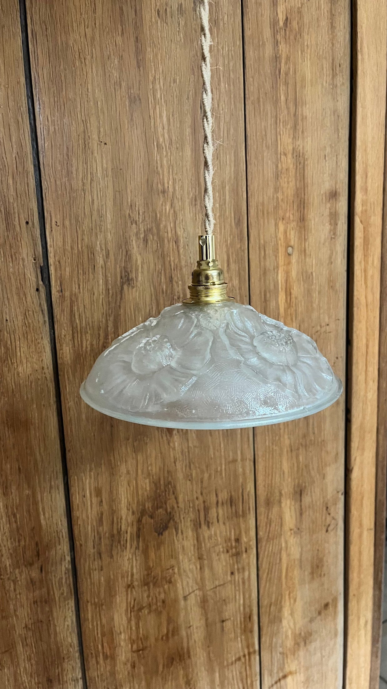 Camélia - Globe en verre pour lampe vintage personnalisée sur mesure - lesmimieres