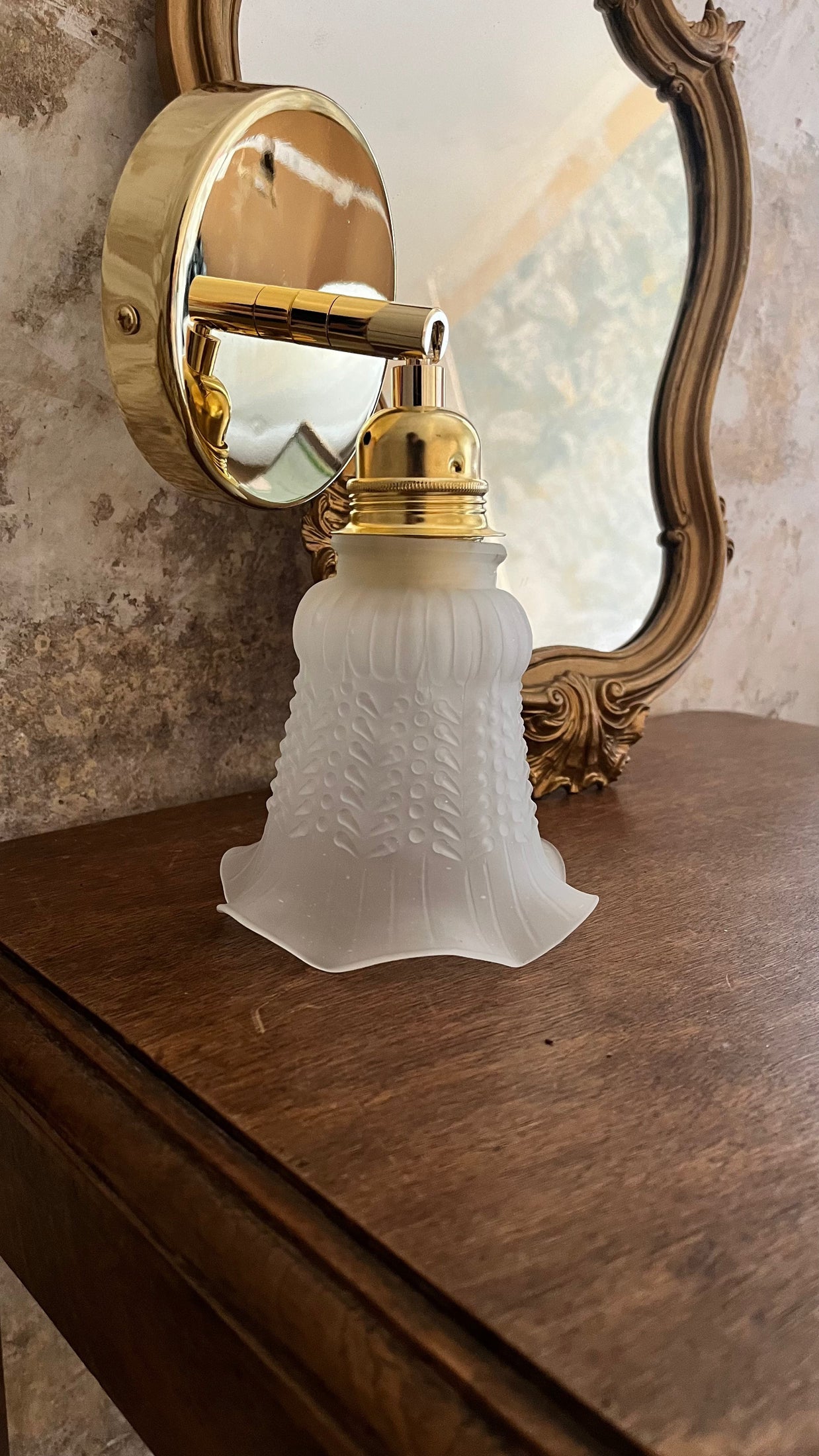 Lampe applique vintage en verre roswitha les mimieres