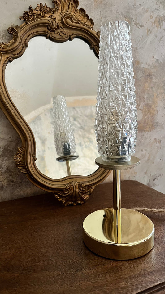 Lampe avec globe en verre cisele vintage les mimieres