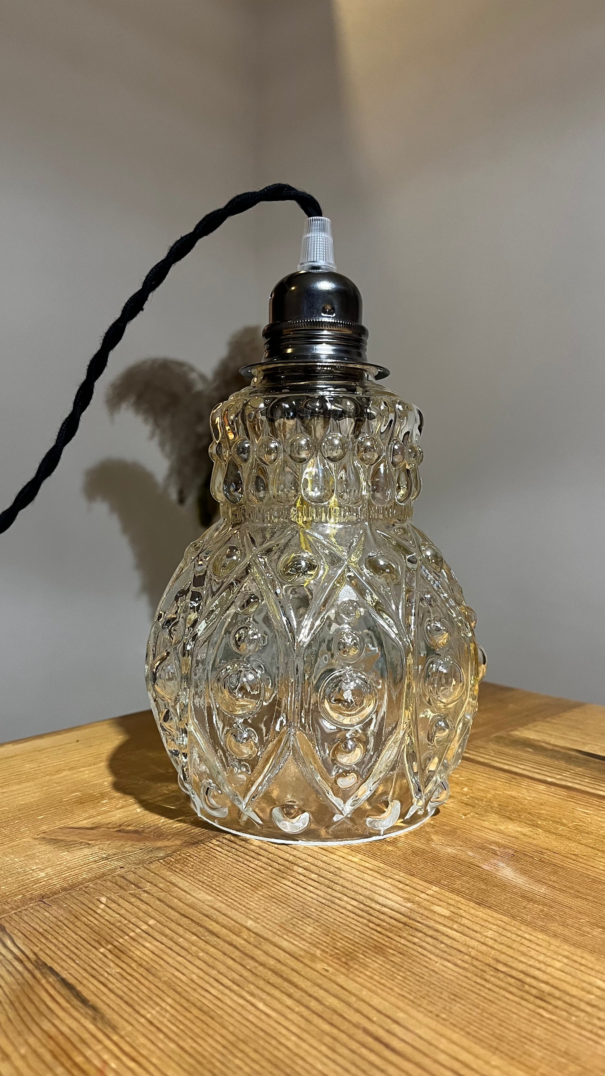 Lampe_baladeuse_suspendue_vintage_sonja_les_mimieres