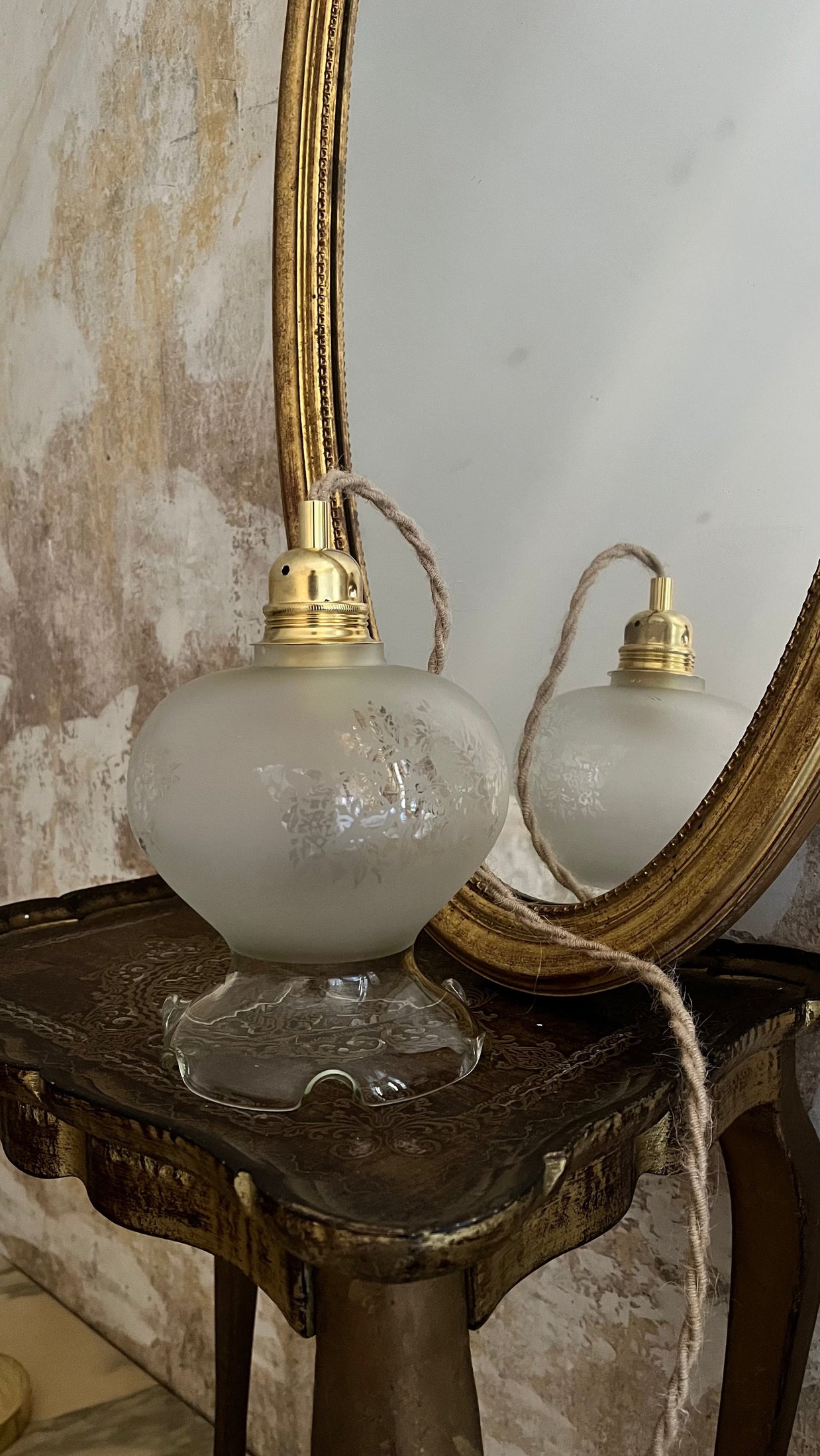 Lampe baladeuse en verre vintage les mimieres