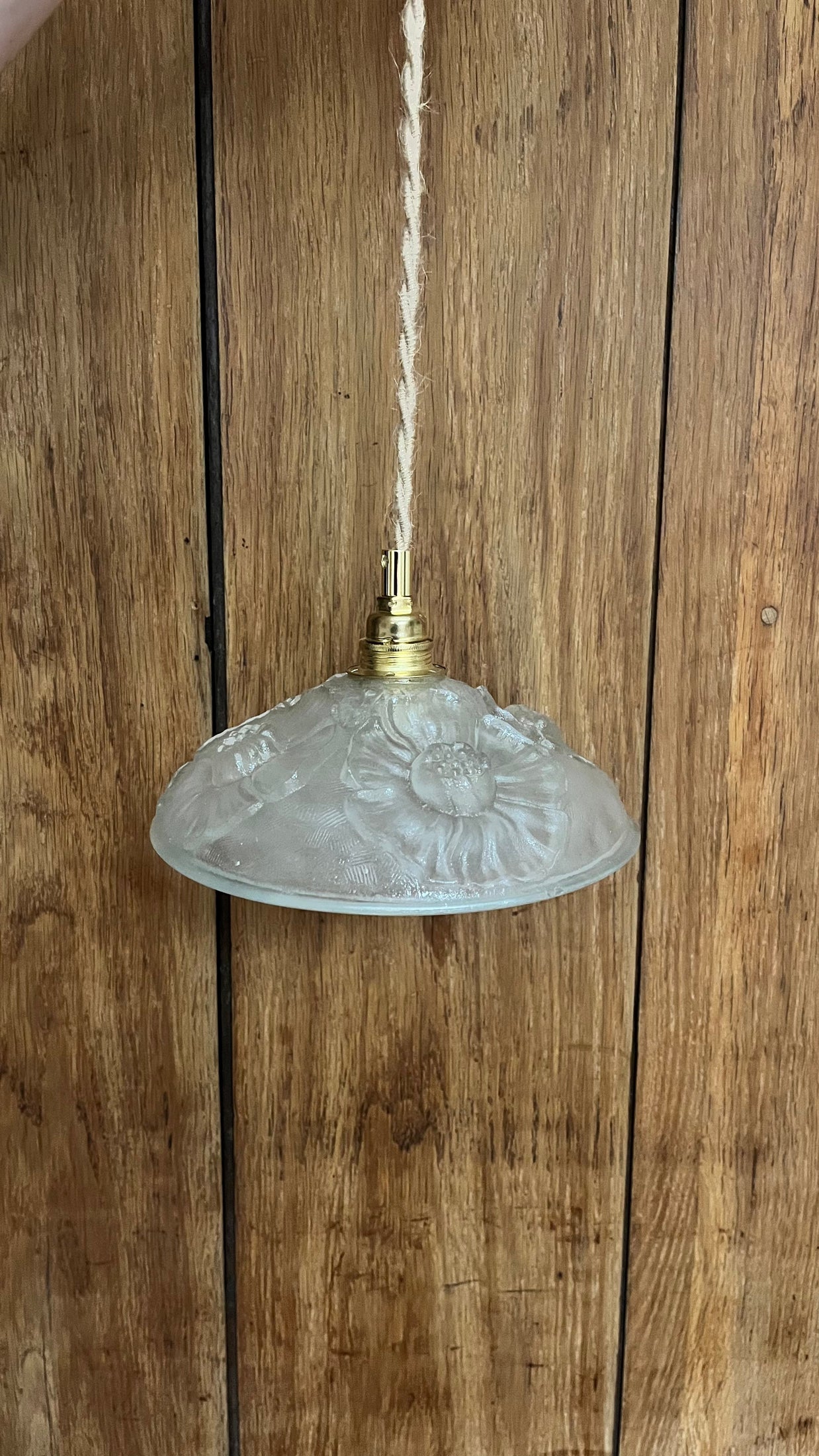Camélia - Globe en verre pour lampe vintage personnalisée sur mesure - lesmimieres