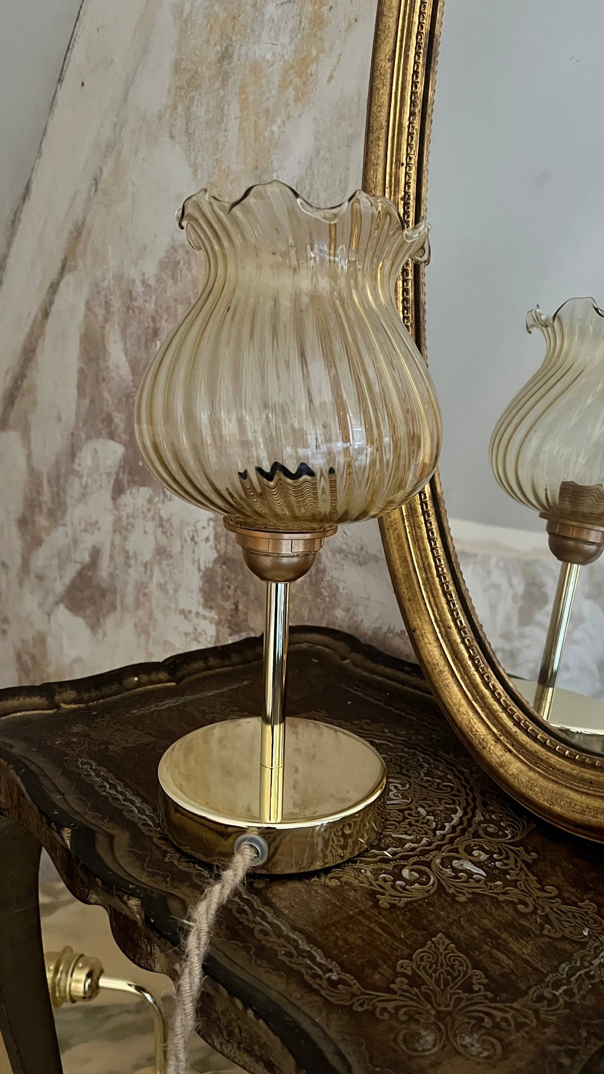 Gladys - Globe en verre pour lampe vintage personnalisée sur mesure - lesmimieres